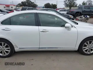 2012 Lexus ES with VIN JTHBK1EG5C2509247, listed as a IAAI auction lot 41808453 with 61,591 mi miles. Bid and sale history available at carsss.com. Image 13.