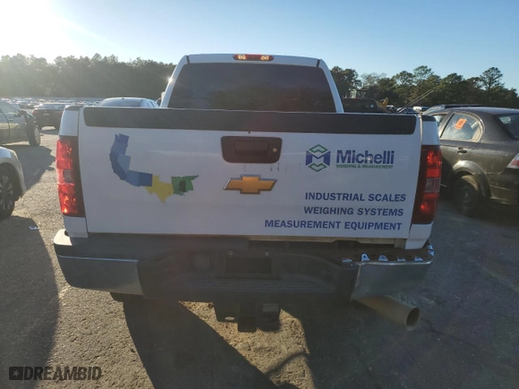 2013 Chevrolet Silverado 2500HD Work Truck with VIN 1GC1CVC83DF120243, listed as a Copart auction lot 81739504 with 295,888 mi miles and Clean Title. Bid and sale history available at carsss.com. Image 6.
