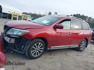 2013 Nissan Pathfinder SV with VIN 5N1AR2MMXDC611804, listed as a IAAI auction lot 41399219 with 185,384 mi miles. Bid and sale history available at carsss.com. Image 14.