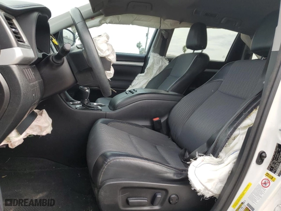 2016 Toyota Highlander LE Plus with VIN 5TDZKRFH0GS175357, listed as a Copart auction lot 89276325 with 84,577 mi miles and Salvage Title. Bid and sale history available at carsss.com. Image 7.