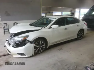 2017 Nissan Altima SV with VIN 1N4AL3AP2HC262191, listed as a Copart auction lot 59498675 with 120,461 mi miles and Salvage title. Bid and sale history available at DreamBid. Image 1.