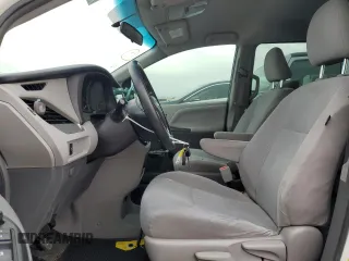 2017 Toyota Sienna L with VIN 5TDZZ3DCXHS890616, listed as a Copart auction lot 47274855 with 43,438 mi miles and Salvage Title. Bid and sale history available at DreamBid. Image 7.