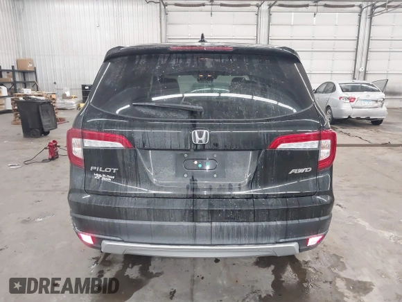 2021 Honda Pilot EX-L with VIN 5FNYF6H50MB092898, listed as a IAAI auction lot 41530673 with 28,505 mi miles. Bid and sale history available at carsss.com. Image 16.