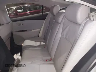 2010 Lexus ES 330 z VIN JTHBK1EG8A2413609, wystawiony jako IAAI lot #39619724 z przebiegiem 90 814 mil mil oraz . Historia ofert i sprzedaży dostępna na DreamBid. Obrazek 8.