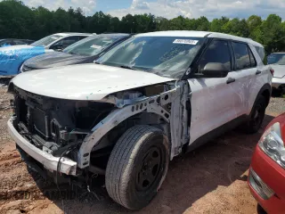 2020 Ford Police Interceptor Utility z VIN 1FM5K8AB5LGC36018, wystawiony jako Copart lot #56076965 z przebiegiem 43 525 mil mil oraz Tytuł czysty. Historia ofert i sprzedaży dostępna na DreamBid. Obrazek 1.
