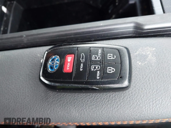 2023 Toyota Sienna XSE with VIN 5TDDSKFC5PS104449, listed as a IAAI auction lot 42270422 with 28,016 mi miles and . Bid and sale history available at DreamBid. Image 11.