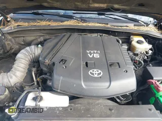 2004 Toyota 4Runner SR5 z VIN JTEBU14R048017010, wystawiony jako IAAI lot #41523872 z przebiegiem 221 067 mil mil oraz . Historia ofert i sprzedaży dostępna na DreamBid. Obrazek 10.