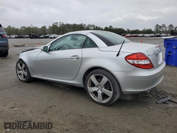 2008 Mercedes-Benz SLK 350 z VIN WDBWK56F08F185168, wystawiony jako Copart lot #47355865 z przebiegiem 88 989 mil mil oraz Szkoda całkowita • Salvage title. Historia ofert i sprzedaży dostępna na DreamBid. Obrazek 2.