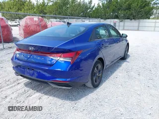 2023 Hyundai Elantra SEL z VIN 5NPLM4AG0PH117112, wystawiony jako IAAI lot #42311209 z przebiegiem 20 223 mil mil oraz . Historia ofert i sprzedaży dostępna na DreamBid. Obrazek 4.