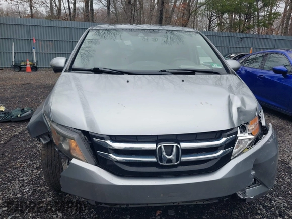 2016 Honda Odyssey EX-L with VIN 5FNRL5H61GB147766, listed as a IAAI auction lot 41822141 with 105,261 mi miles and . Bid and sale history available at DreamBid. Image 12.