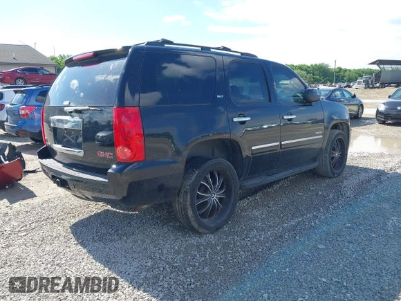 2011 GMC Yukon SLT z VIN 1GKS2CE02BR345370, wystawiony jako IAAI lot #42338653 z przebiegiem 225 000 mil mil oraz . Historia ofert i sprzedaży dostępna na DreamBid. Obrazek 4.