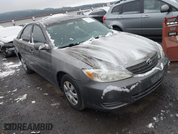 2004 Toyota Camry LE z VIN 4T1BE32K64U896809, wystawiony jako IAAI lot #41075176 z przebiegiem 223 763 mil mil oraz . Historia ofert i sprzedaży dostępna na DreamBid. Obrazek 1.