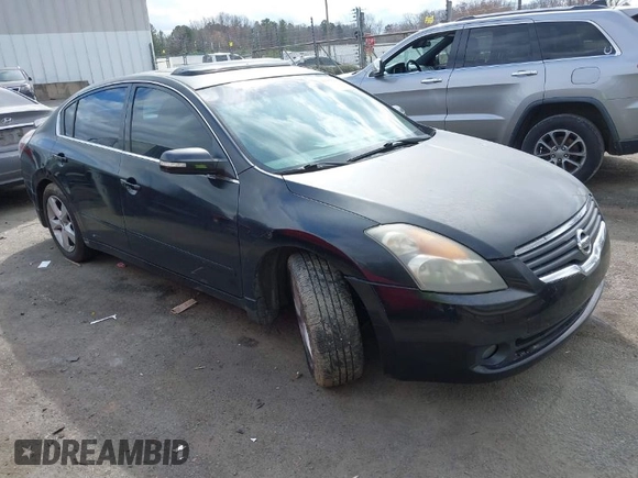 2008 Nissan Altima 3.5 SE with VIN 1N4BL21E98N404036, listed as a IAAI auction lot 41703232 with 284,553 mi miles. Bid and sale history available at carsss.com. Image 1.