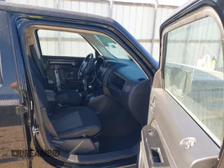 2014 Jeep Patriot Altitude with VIN 1C4NJPBA7ED534498, listed as a IAAI auction lot 40634890 with 115,330 mi miles and . Bid and sale history available at DreamBid. Image 5.
