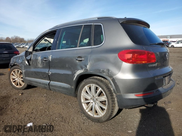 2013 Volkswagen Tiguan S z VIN WVGBV3AX3DW073322, wystawiony jako Copart lot #79616044 z przebiegiem 96 366 mil mil oraz Szkoda całkowita • Salvage title. Historia ofert i sprzedaży dostępna na DreamBid. Obrazek 2.