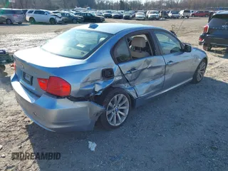 2011 BMW 3 Series 328i xDrive with VIN WBAPK5G51BNN29824, listed as a IAAI auction lot 40990352 with 171,133 mi miles and . Bid and sale history available at carsss.com. Image 4.