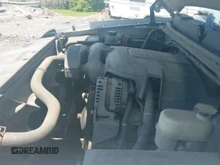 2011 Chevrolet Silverado 1500 Work Truck z VIN 1GCRKPE3XBZ313956, wystawiony jako IAAI lot #42403566 z przebiegiem Nie podano mil oraz . Historia ofert i sprzedaży dostępna na DreamBid. Obrazek 19.