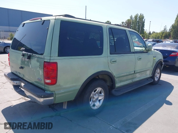 1998 Ford Expedition XLT with VIN 1FMRU1762WLC11697, listed as a IAAI auction lot 42386716 with 239,848 mi miles and . Bid and sale history available at DreamBid. Image 4.
