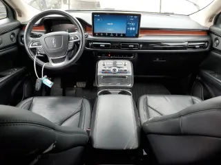 2022 Lincoln Nautilus Reserve with VIN 2LMPJ8K92NBL04197, listed as a Copart auction lot 51124235 with 74,975 mi miles and Clean Title. Bid and sale history available at carsss.com. Image 8.