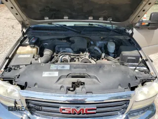 2005 GMC Sierra 3500 DRW Work Trk z VIN 1GTJK33245F920117, wystawiony jako Copart lot #57468965 z przebiegiem 157 458 mil mil oraz Szkoda całkowita • Salvage title. Historia ofert i sprzedaży dostępna na DreamBid. Obrazek 11.