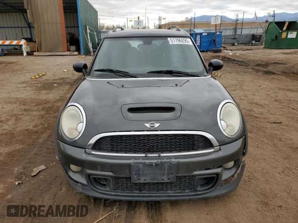 2011 MINI Clubman S z VIN WMWZG3C53BTY35326, wystawiony jako Copart lot #51796295 z przebiegiem 126 213 mil mil oraz Czysty tytuł • Clean title. Historia ofert i sprzedaży dostępna na DreamBid. Obrazek 5.