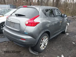 2012 Nissan Juke SL z VIN JN8AF5MV5CT108031, wystawiony jako IAAI lot #42029056 z przebiegiem 120 493 mil mil oraz . Historia ofert i sprzedaży dostępna na DreamBid. Obrazek 4.