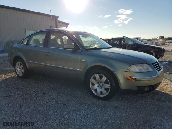 2003 Volkswagen Passat GLX with VIN WVWRH63B93P275619, listed as a Copart auction lot 87664845 with 0 mi miles and Non Repairable. Bid and sale history available at carsss.com. Image 4.