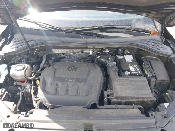 2024 Volkswagen Tiguan SE with VIN 3VV3B7AX7RM029891, listed as a IAAI auction lot 42087357 with 43,636 mi miles. Bid and sale history available at carsss.com. Image 10.