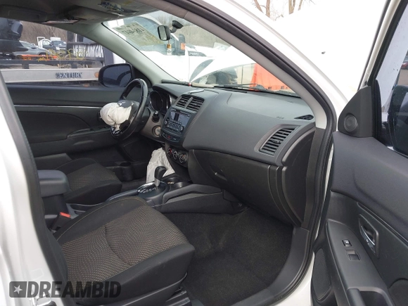 2016 Mitsubishi Outlander Sport 2.0 ES with VIN JA4AP3AU0GZ025757, listed as a IAAI auction lot 41834847 with 89,541 mi miles. Bid and sale history available at carsss.com. Image 5.