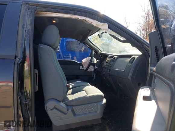 2013 Ford F-150 XL z VIN 1FTFX1EF5DKE91460, wystawiony jako IAAI lot #41922930 z przebiegiem 164 784 mil mil oraz . Historia ofert i sprzedaży dostępna na DreamBid. Obrazek 5.