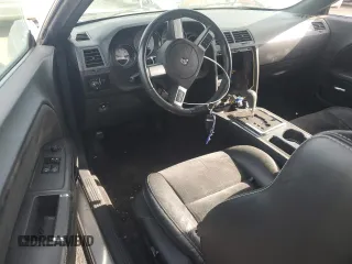 2010 Dodge Challenger SRT-8 with VIN 2B3CJ7DW4AH318204, listed as a Copart auction lot 86770904 with 91,830 mi miles and Salvage title. Bid and sale history available at DreamBid. Image 8.