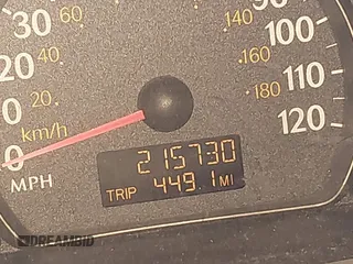 2004 Saturn ION ION 2 z VIN 1G8AJ52F94Z102473, wystawiony jako IAAI lot #41835014 z przebiegiem 215 730 mil mil oraz . Historia ofert i sprzedaży dostępna na DreamBid. Obrazek 16.