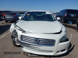 2014 Nissan Maxima SV z VIN 1N4AA5AP3EC485644, wystawiony jako IAAI lot #41722486 z przebiegiem 136 975 mil mil oraz . Historia ofert i sprzedaży dostępna na DreamBid. Obrazek 12.