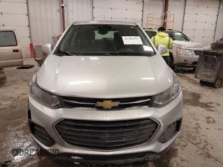 2019 Chevrolet Trax LS with VIN 3GNCJKSB7KL273602, listed as a IAAI auction lot 41391193 with 50,280 mi miles. Bid and sale history available at carsss.com. Image 12.