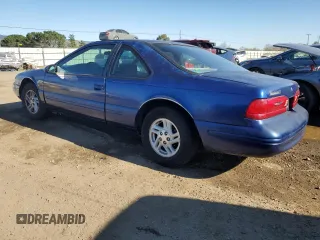 1997 Ford Thunderbird LX with VIN 1FALP6247VH129234, listed as a Copart auction lot 47096335 with 101,461 mi miles and Clean Title. Bid and sale history available at DreamBid. Image 2.