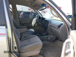2006 Toyota Tundra SR5 with VIN 5TBET341X6S536552, listed as a IAAI auction lot 41888707 with 271,950 mi miles and . Bid and sale history available at DreamBid. Image 5.