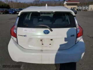 2015 Toyota Prius c One with VIN JTDKDTB36F1098878, listed as a Copart auction lot 50334755 with 76,912 mi miles and Salvage Title. Bid and sale history available at carsss.com. Image 6.