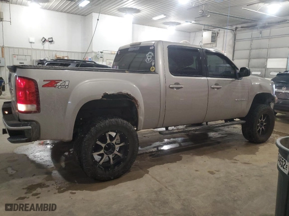 2008 GMC Sierra 1500 SLE1 with VIN 3GTEK13J98G221324, listed as a Copart auction lot 45364655 with 305,436 mi miles and Salvage Title. Bid and sale history available at carsss.com. Image 3.