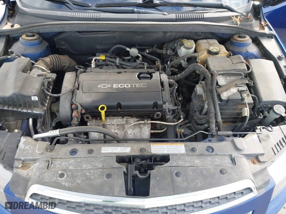2013 Chevrolet Cruze LS with VIN 1G1PA5SH3D7246624, listed as a IAAI auction lot 41872689 with 137,837 mi miles. Bid and sale history available at carsss.com. Image 10.