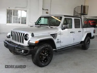 2023 Jeep Gladiator Freedom с VIN 1C6HJTAGXPL518694, выставлен на аукционе Copart как лот 54447635 с пробегом 9 460 миль миль и Списание • Salvage title. История ставок и продаж доступна на DreamBid. Изображение 2.
