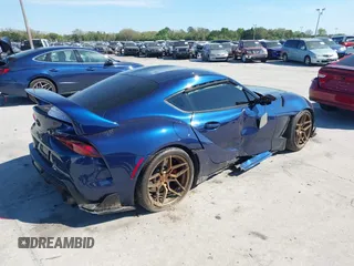 2020 Toyota GR Supra 3.0 with VIN WZ1DB4C03LW025296, listed as a IAAI auction lot 41695729 with 25,865 mi miles. Bid and sale history available at carsss.com. Image 4.