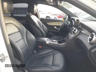 2019 Mercedes-Benz C 300 with VIN 55SWF8DB5KU316922, listed as a IAAI auction lot 41522138 with 96,038 mi miles and . Bid and sale history available at DreamBid. Image 5.