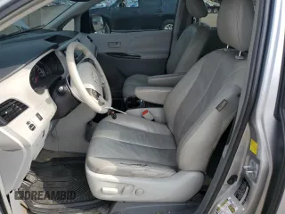 2011 Toyota Sienna LE AAS z VIN 5TDKK3DC4BS041885, wystawiony jako Copart lot #54929275 z przebiegiem 214 342 mil mil oraz Szkoda całkowita • Salvage title. Historia ofert i sprzedaży dostępna na DreamBid. Obrazek 7.