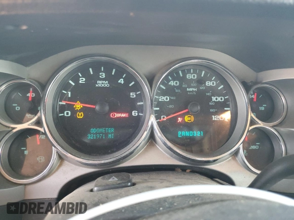 2008 Chevrolet Silverado 1500 1LT with VIN 2GCEC130081124610, listed as a Copart auction lot 62532144 with 321,971 mi miles and Clean Title. Bid and sale history available at DreamBid. Image 9.