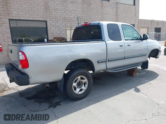 2001 Toyota Tundra SR5 with VIN 5TBRN34101S151862, listed as a IAAI auction lot 42130664 with 228,990 mi miles and . Bid and sale history available at DreamBid. Image 4.