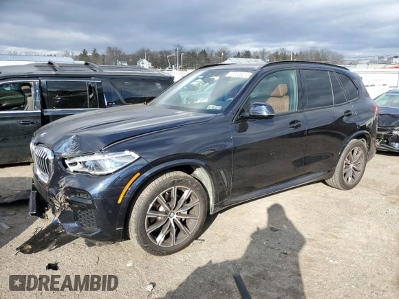 2022 BMW X5 xDrive40i with VIN 5UXCR6C07N9J48052, listed as a Copart auction lot 37326233 with 7,804 mi miles. Bid and sale history available at carsss.com. Image 1.