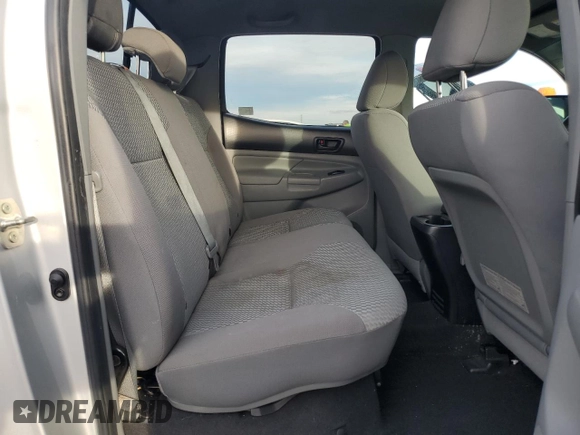 2013 Toyota Tacoma PreRunner with VIN 3TMKU4HN0DM034513, listed as a Copart auction lot 45722995 with 110,318 mi miles and Salvage title. Bid and sale history available at DreamBid. Image 10.