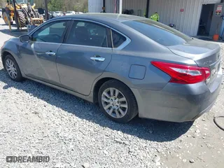 2016 Nissan Altima 2.5 SR with VIN 1N4AL3AP0GC186923, listed as a IAAI auction lot 41897336 with 217,771 mi miles. Bid and sale history available at carsss.com. Image 3.