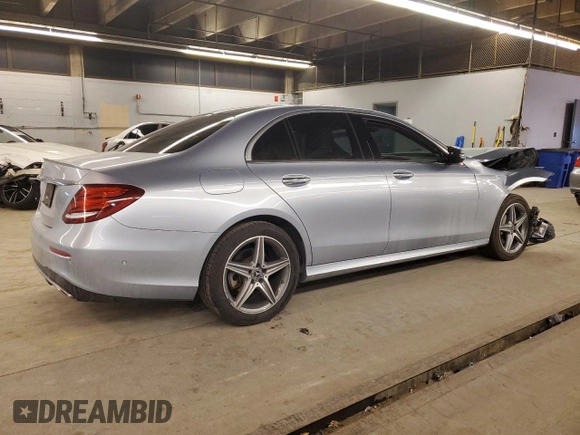 2018 Mercedes-Benz E-Class E 300 with VIN WDDZF4JBXJA476397, listed as a Copart auction lot 44720865 with 48,098 mi miles and Salvage Title. Bid and sale history available at carsss.com. Image 3.