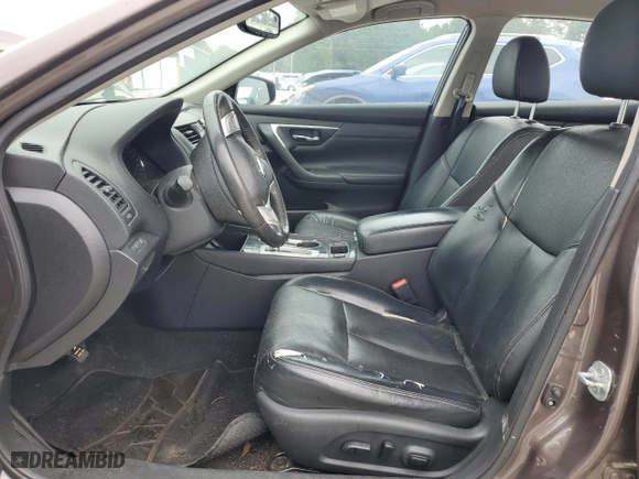 2017 Nissan Altima 2.5 SV with VIN 1N4AL3AP4HC213087, listed as a Copart auction lot 88796425 with 182,312 mi miles and Non Repairable. Bid and sale history available at carsss.com. Image 7.